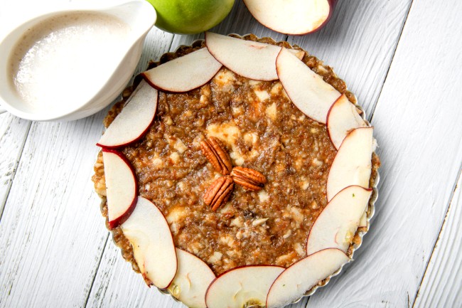 Image of Raw Apple Pie with Macadamia Nut Cream